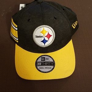 Pittsburgh Steelers baseball hat.  Fitted SMALL-ME